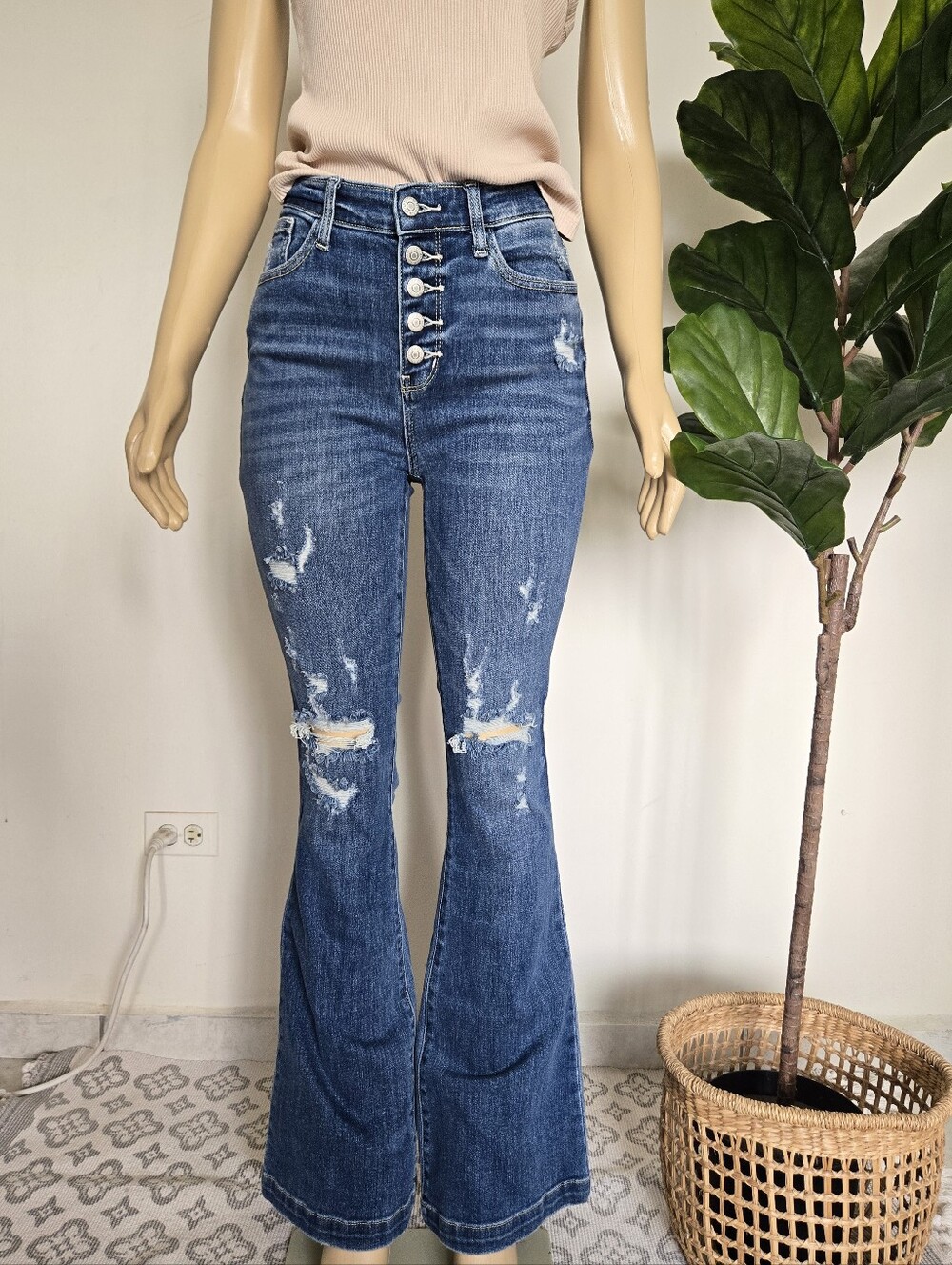 Judy Blue Jasper Mid Rise Distressed Button Fly Trouser Flare Jeans Size 9/29